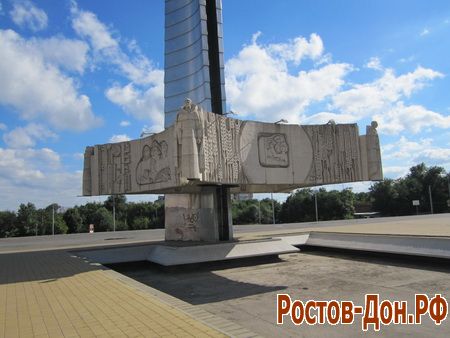 Театральная площадь916