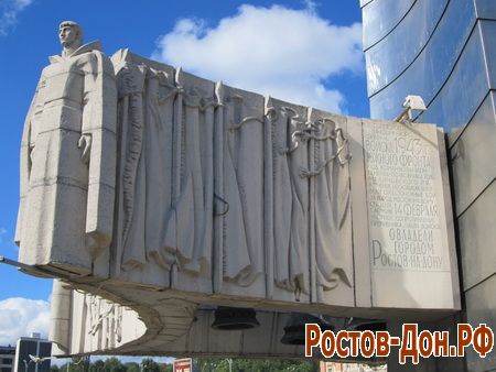 Театральная площадь922