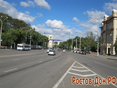 Театральная площадь933