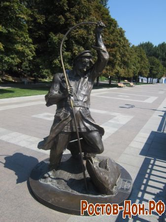 Скульптура Рыбака