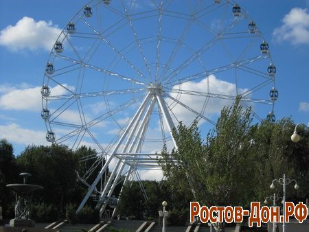 Театральная площадь940