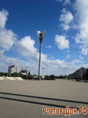 Театральная площадь909