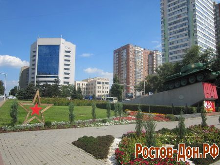 Гвардейская площадь1438