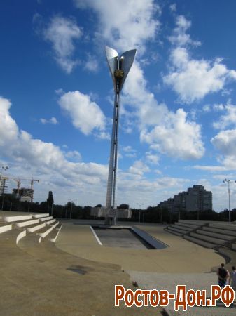 Театральная площадь911