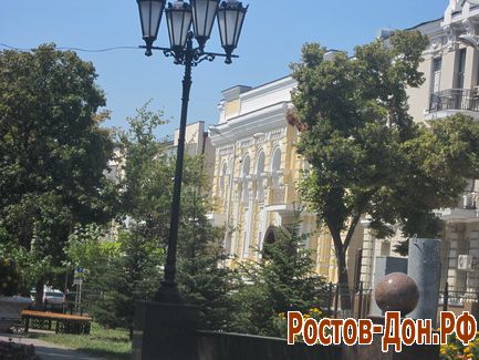 Пр. Буденновский375