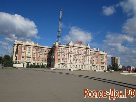 Театральная площадь908